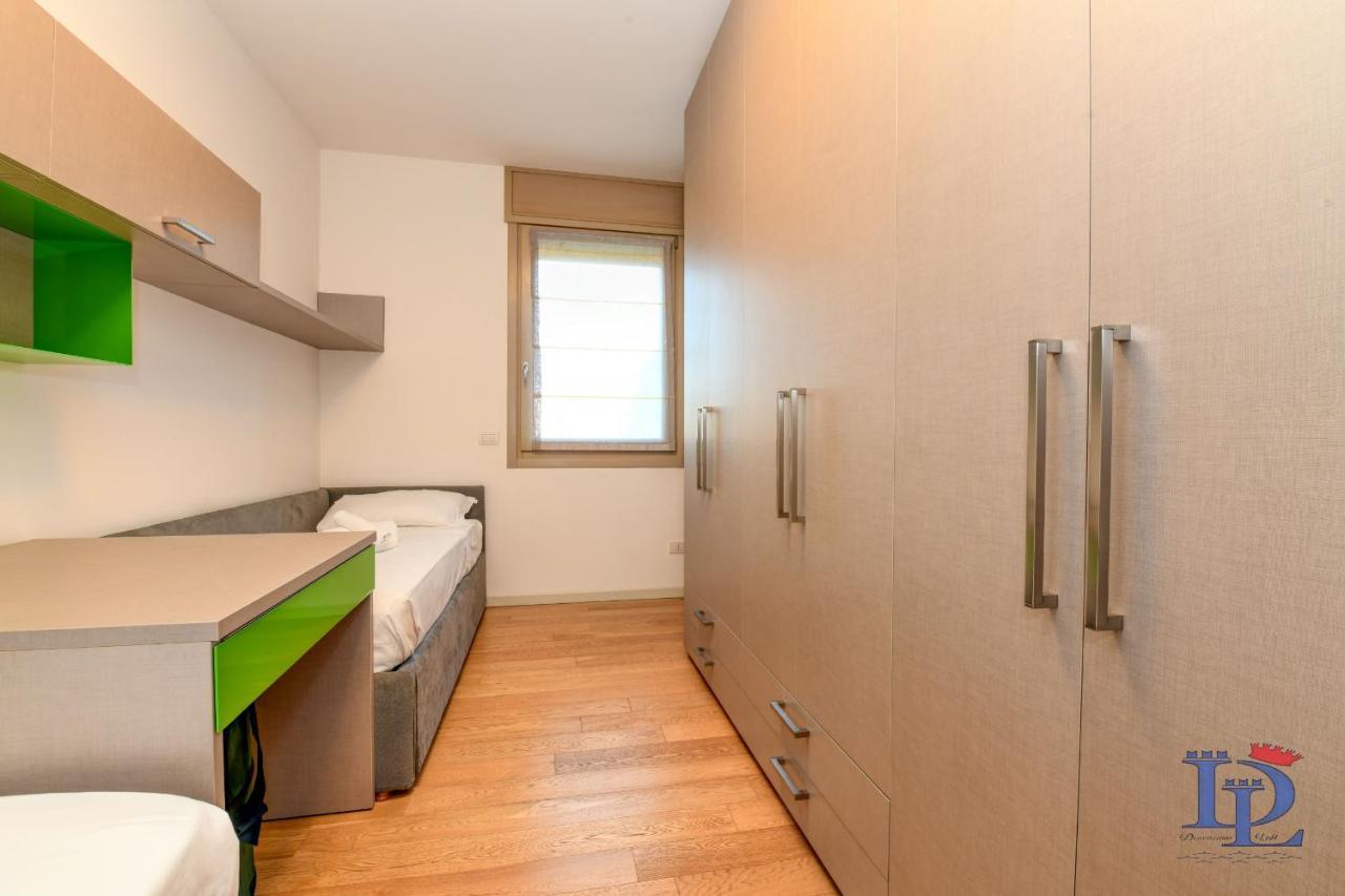 Desenzanoloft Official Partner Marriott Homes & Villas - Oscar Luxury Suite Desenzano del Garda Exterior foto